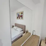 Апартаменты Bral One Bedroom - Near The *